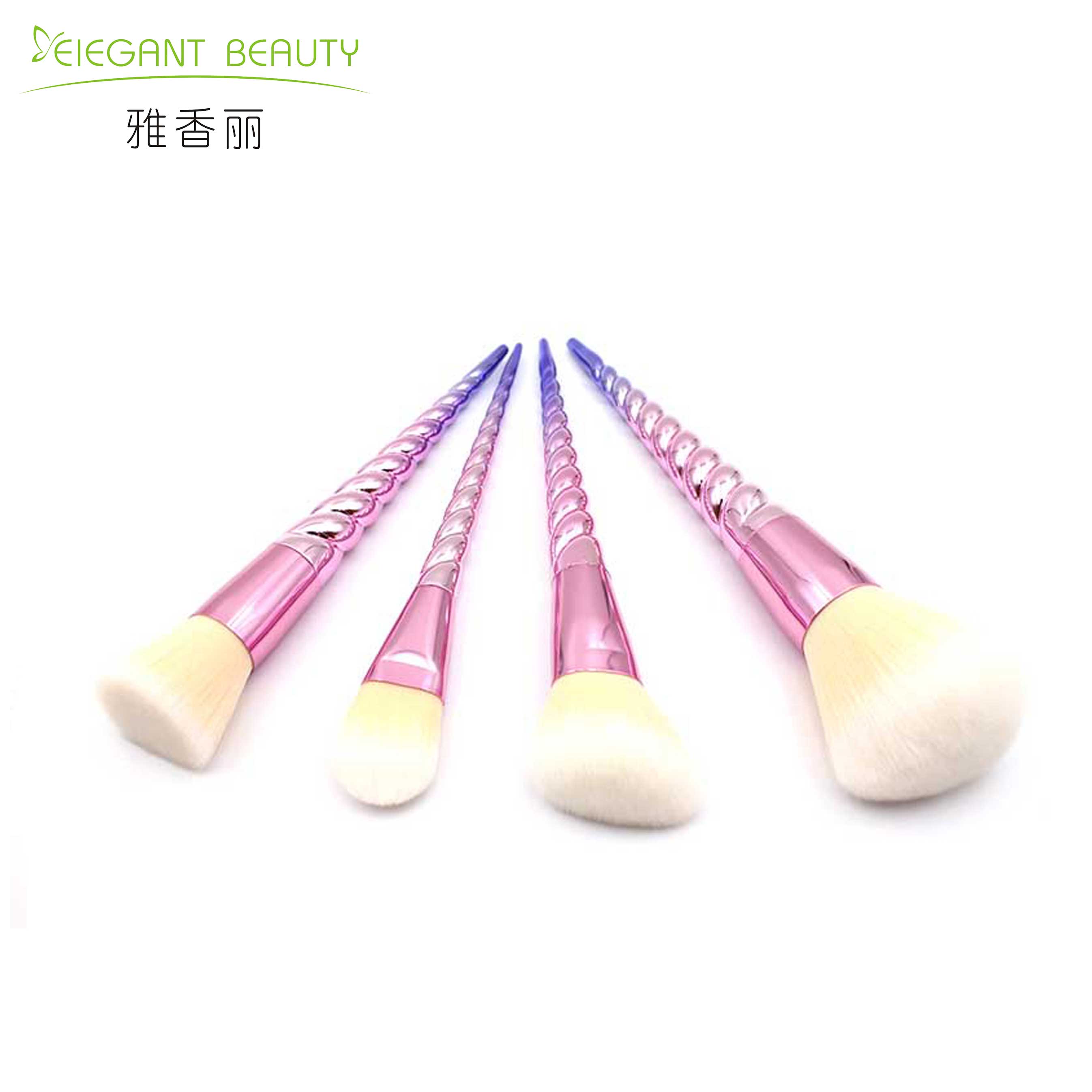 專業(yè)化妝刷與普通化妝刷的區(qū)別：你真的了解嗎？